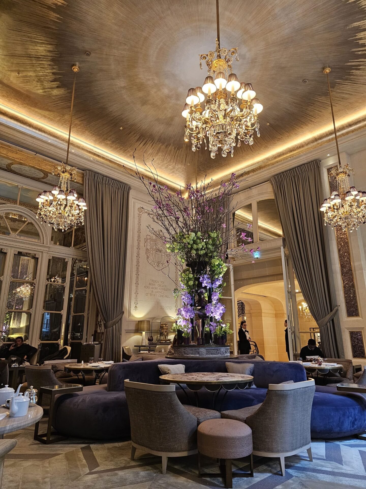 Tea Time Paris Jardin des Lords - Le Crillon