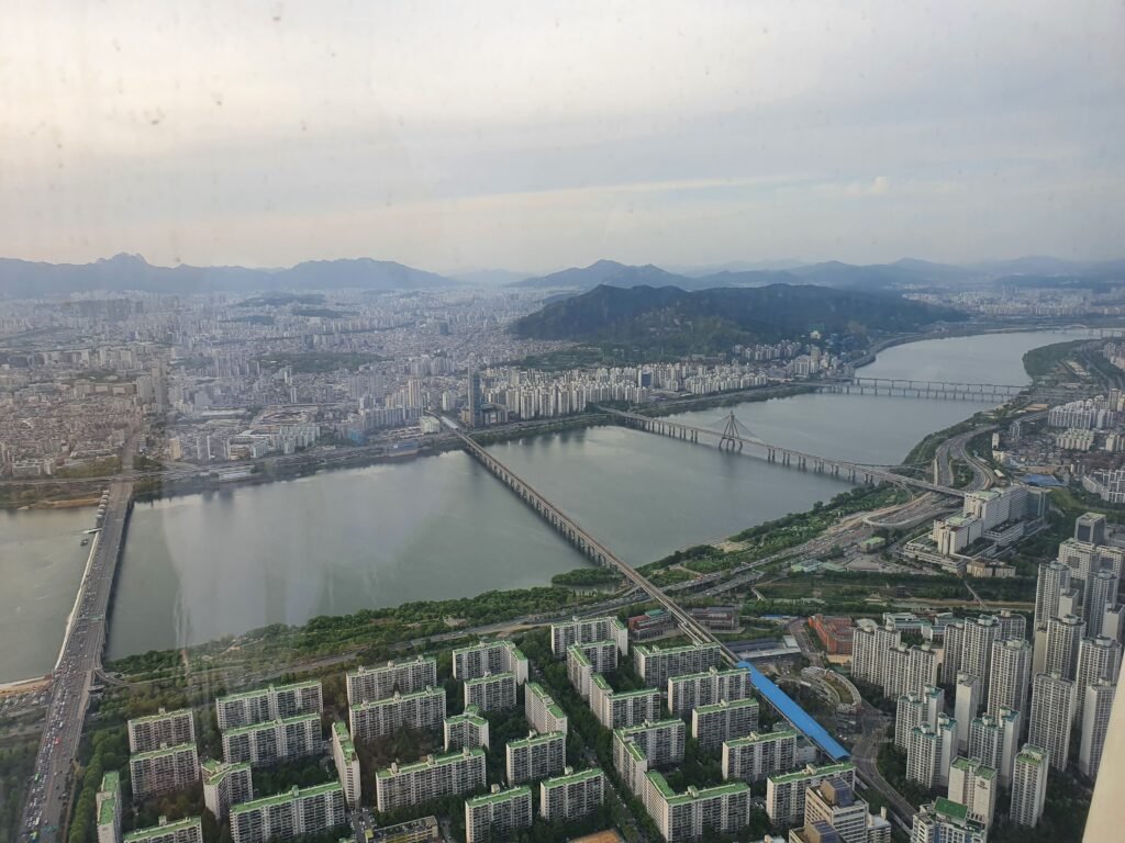 Vue sur Séoul depuis la Lotte Tower