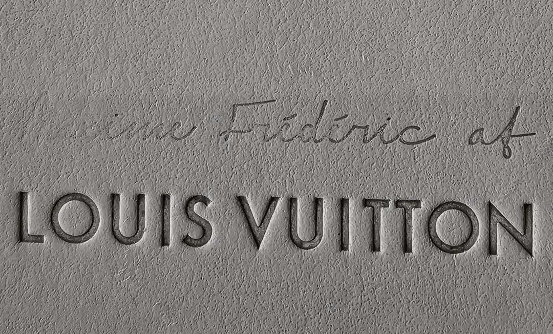 Café maxime frédéric at louis vuitton