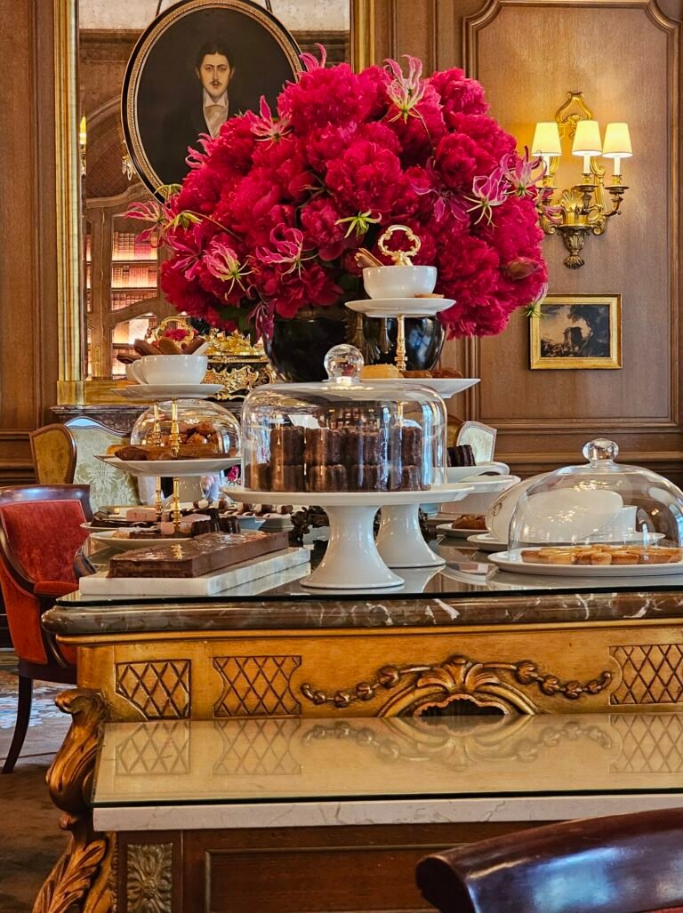 13 Tea Time de Luxe à Paris à Essayer Absolument - La Maison Neuf